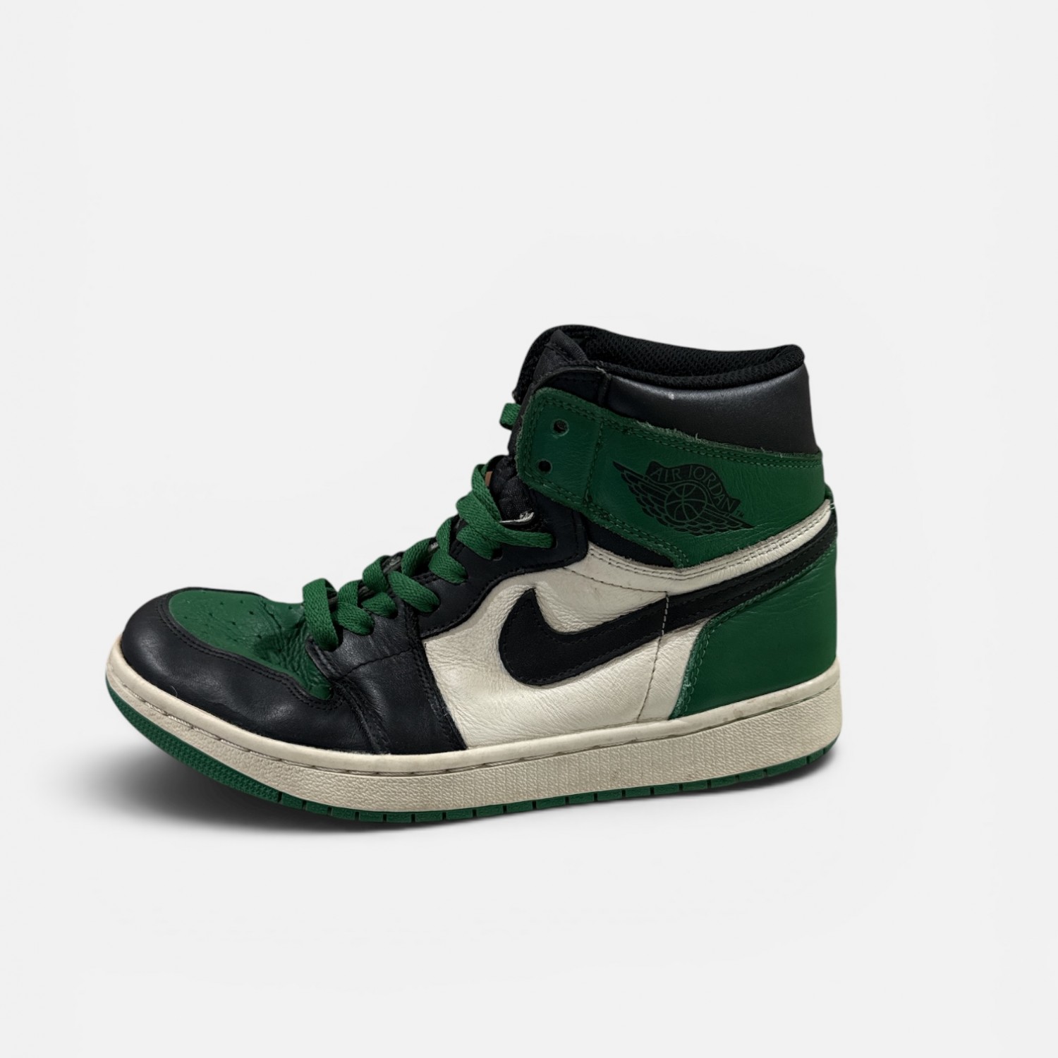 Nike Air Jordan 1 Retro High OG “Pine Green” / Pre-Owned